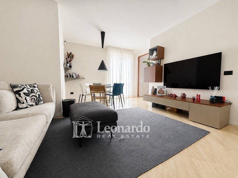 Appartamento in Vendita a Viareggio, 395'000&euro;, 100 m²