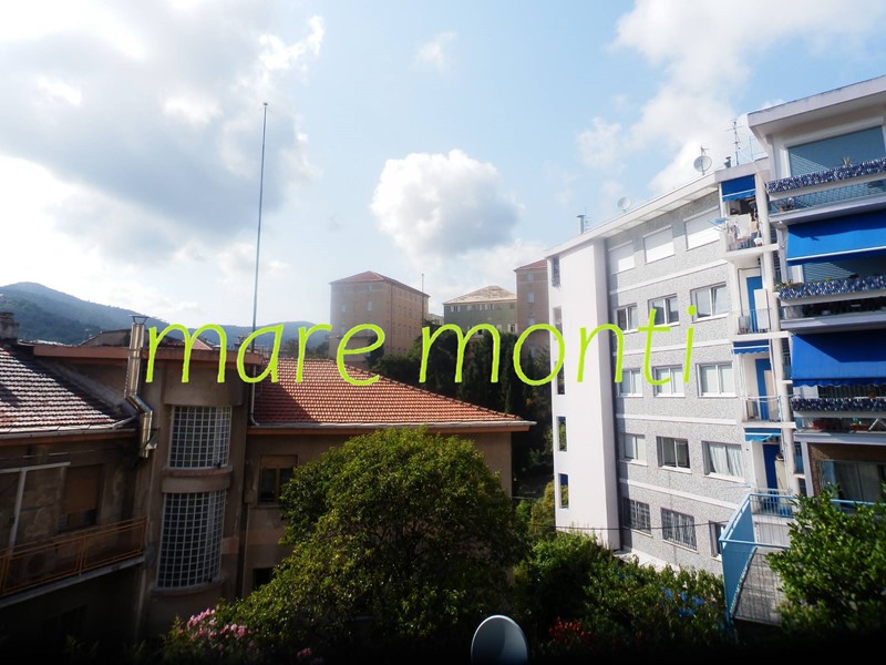 Appartamento in Vendita a Savona, 225'000&euro;, 124 m²