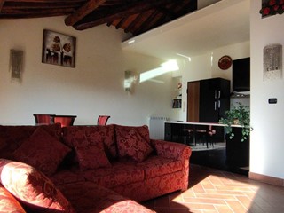 Trilocale in Vendita a Camaiore, 195'000&euro;, 81 m²