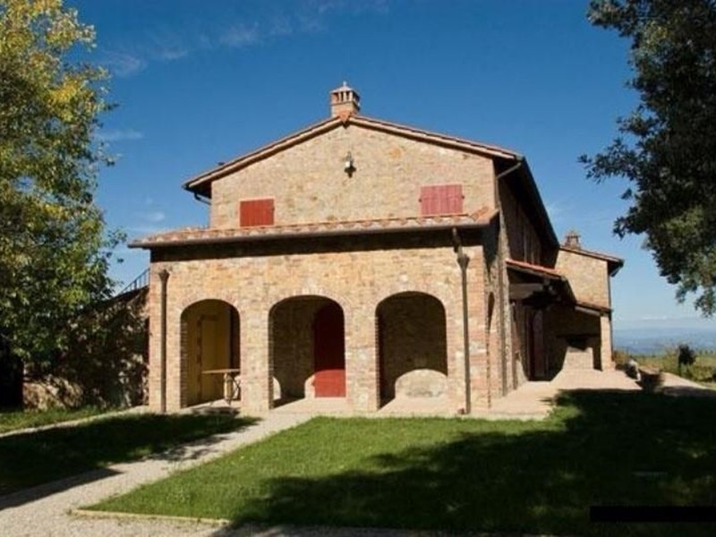 Trilocale in Vendita a Gambassi Terme, zona Castagno Val D'elsa, 245'000&euro;, 80 m², arredato