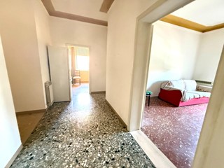 Appartamento in Vendita a Pontedera, 165'000&euro;, 108 m², con Box