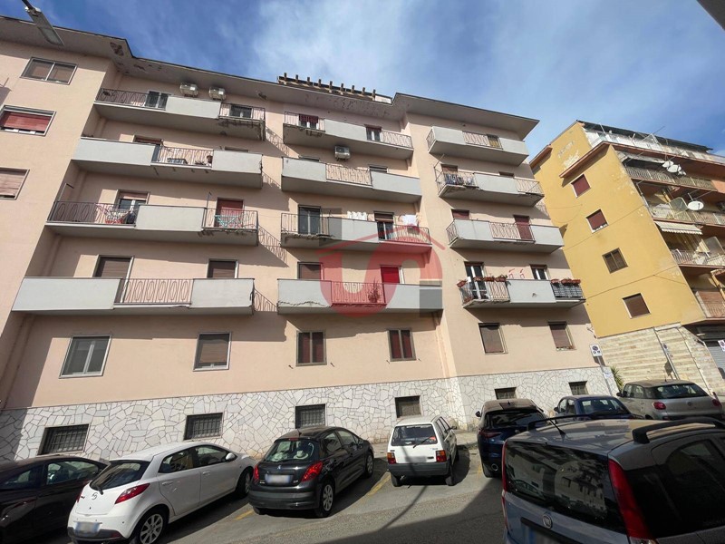 Trilocale in Vendita a Benevento, 119'000&euro;, 108 m²