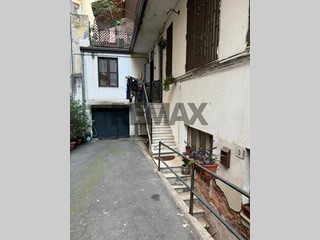 Appartamento in Vendita a Catania, 118'000&euro;, 87 m²