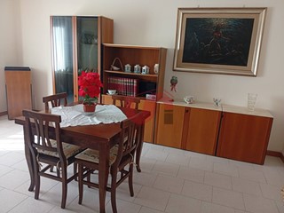 Quadrilocale in Affitto a Benevento, 750&euro;, 100 m²