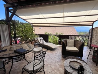 Trilocale in Vendita a Santa Marina, 150'000&euro;, 51 m², arredato