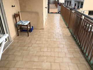 Quadrilocale in Vendita a Siracusa, zona Tunisi Grottasanta Servi di Maria, 95'000&euro;, 129 m²