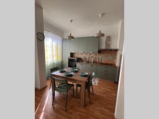 Trilocale in Affitto a Lavagna, zona Cavi Arenelle, 500&euro;, 60 m², arredato