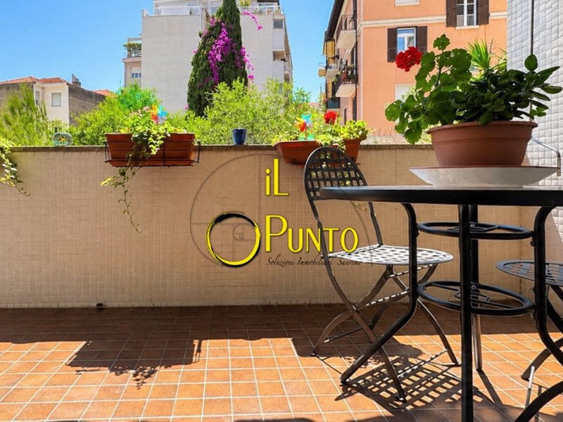 Trilocale in Affitto a Sanremo, 1'050&euro;, 78 m²