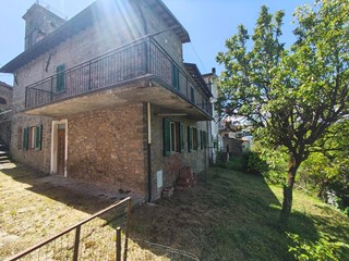 Quadrilocale in Vendita a Castiglione di Garfagnana, zona Cerageto, 35'000&euro;, 75 m²