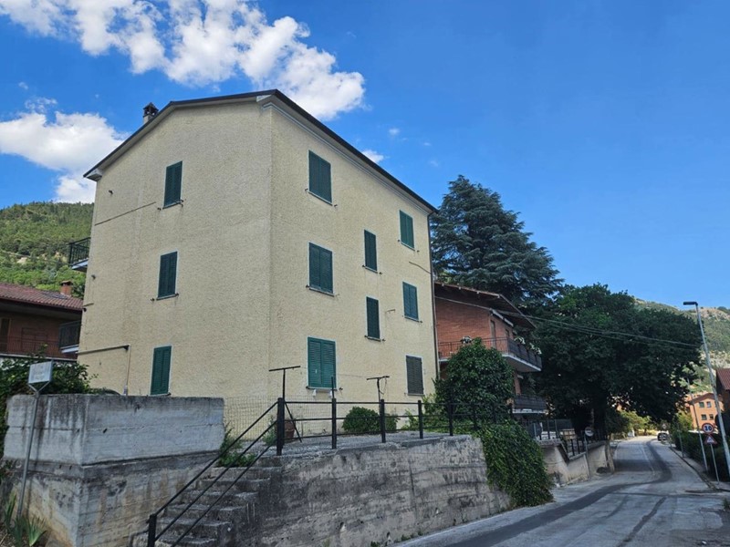 Trilocale in Vendita a Gubbio, 59'000&euro;, 47 m²