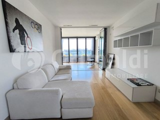 Trilocale in Affitto a Roma, 3'000&euro;, 130 m², arredato, con Box