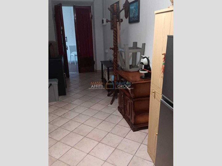 Trilocale in Affitto a Massa, 800&euro;, 75 m², arredato