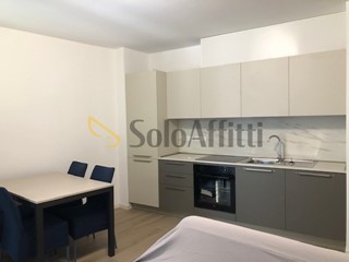 Bilocale in Affitto a Trieste, zona Campo Marzio, 1'000&euro;, 55 m², arredato, con Box
