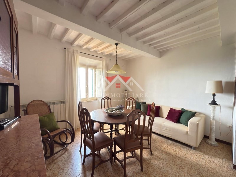 Quadrilocale in Vendita a Pomarance, zona Serrazzano, 68'000&euro;, 125 m², arredato