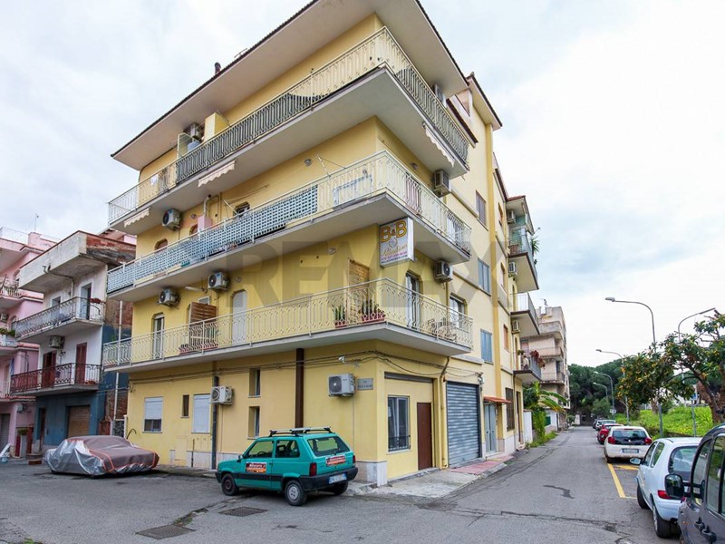 Quadrilocale in Vendita a Giardini Naxos, 88'000&euro;, 70 m²