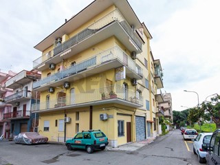 Quadrilocale in Vendita a Giardini Naxos, 88'000&euro;, 70 m²