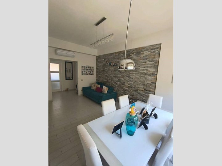 Appartamento in Vendita a Viareggio, 295'000&euro;, 89 m²