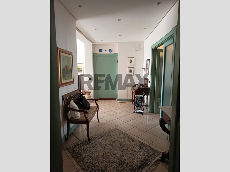 Appartamento in Vendita a Siracusa, 170'000&euro;, 159 m²