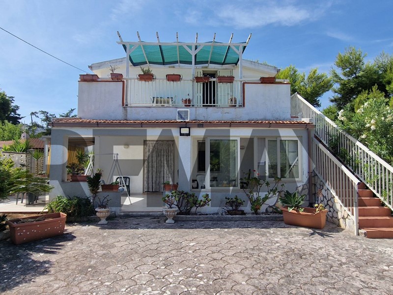Appartamento in Vendita a Vieste, 429'000&euro;, 121 m²