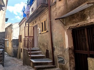 Trilocale in Vendita a Girifalco, 49'000&euro;, 94 m²