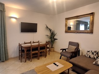 Appartamento in Vendita a Rapolano Terme, 138'000&euro;, 70 m², con Box