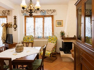 Appartamento in Vendita a Abbadia San Salvatore, 189'000&euro;, 156 m², arredato, con Box
