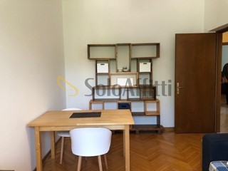 Bilocale in Affitto a Trieste, zona San Vito, 700&euro;, 70 m², arredato