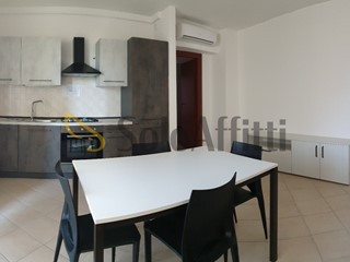 Trilocale in Affitto a Legnago, zona Porto, 640&euro;, 77 m², arredato, con Box