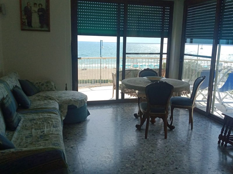 Appartamento in Affitto a Minturno, zona scauri, 790&euro;, 110 m², arredato