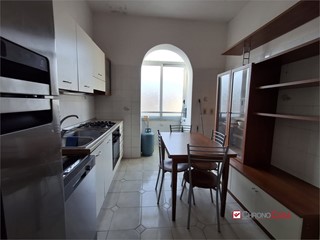 Quadrilocale in Affitto a Messina, 300&euro;, 85 m²