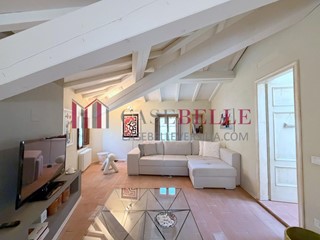 Bilocale in Vendita a Camaiore, zona Lombrici, 340'000&euro;, 75 m², arredato