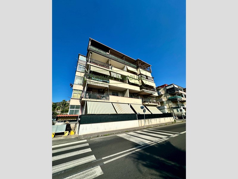 Appartamento in Vendita a Gaggi, 120'000&euro;, 120 m²