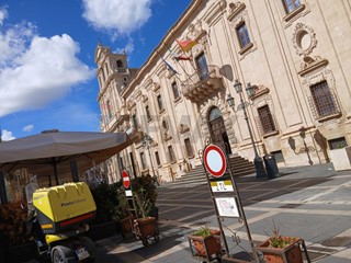 Bilocale in Vendita a Militello in Val di Catania, 28'000&euro;, 90 m²