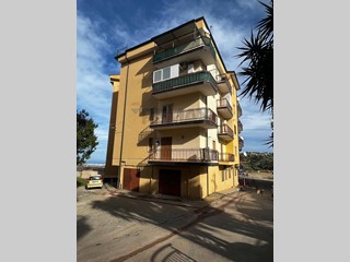Appartamento in Vendita a Corigliano Rossano, 43'000&euro;, 100 m²