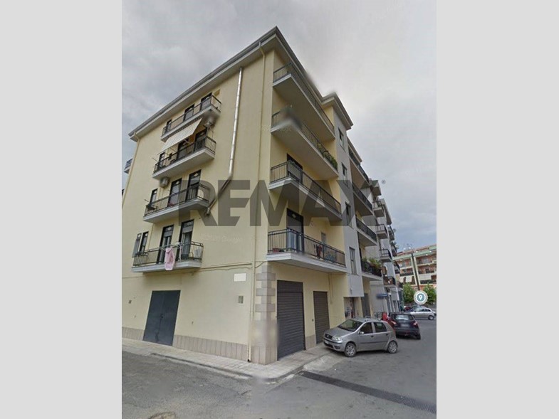 Appartamento in Vendita a Corigliano Rossano, 85'000&euro;, 170 m²