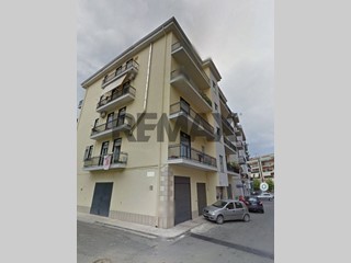 Appartamento in Vendita a Corigliano Rossano, 85'000&euro;, 170 m²