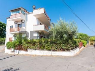 Quadrilocale in Vendita a Sant'Agata li Battiati, 255'000&euro;, 104 m²