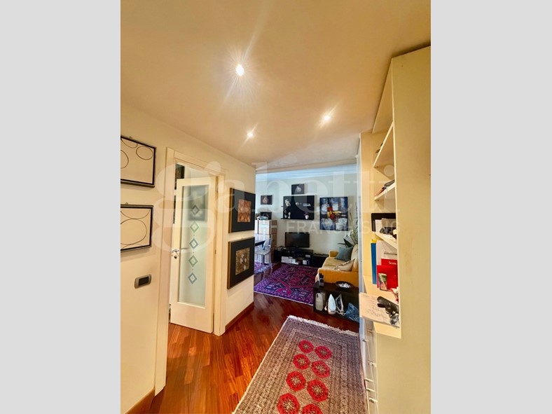 Bilocale in Vendita a Milano, 270'000&euro;, 55 m²