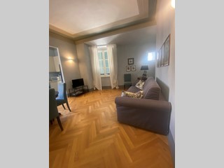 Trilocale in Affitto a Lucca, zona Centro Storico, 1'300&euro;, 75 m², arredato