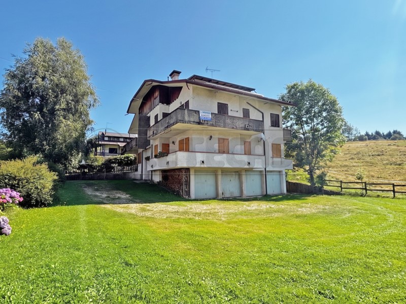 Appartamento in Vendita a Recoaro Terme, 79'000&euro;, 92 m², con Box