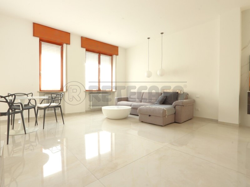 Monolocale in Affitto a Vicenza, 700&euro;, 91 m², arredato