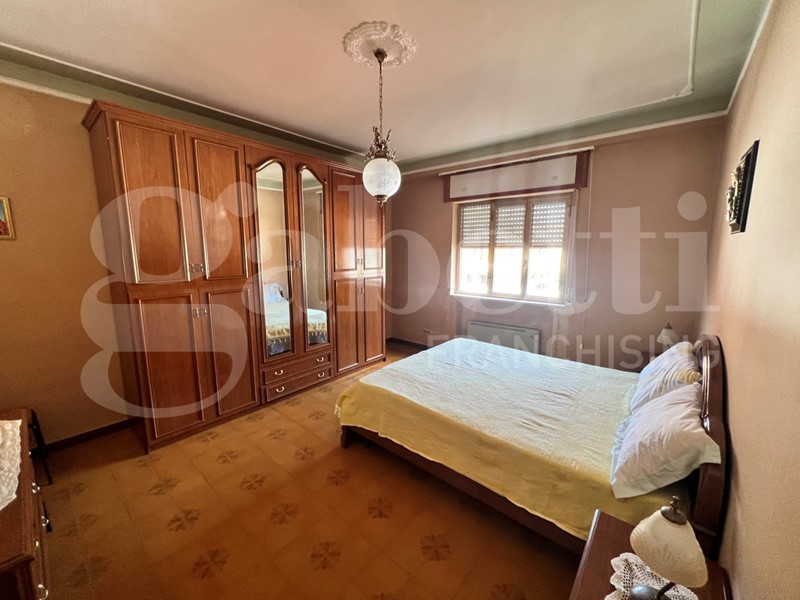 Appartamento in Vendita a Amantea, 220'000&euro;, 270 m²