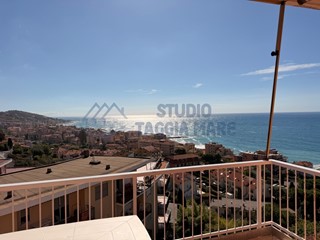 Bilocale in Vendita a Riva Ligure, 199'000&euro;, 50 m²
