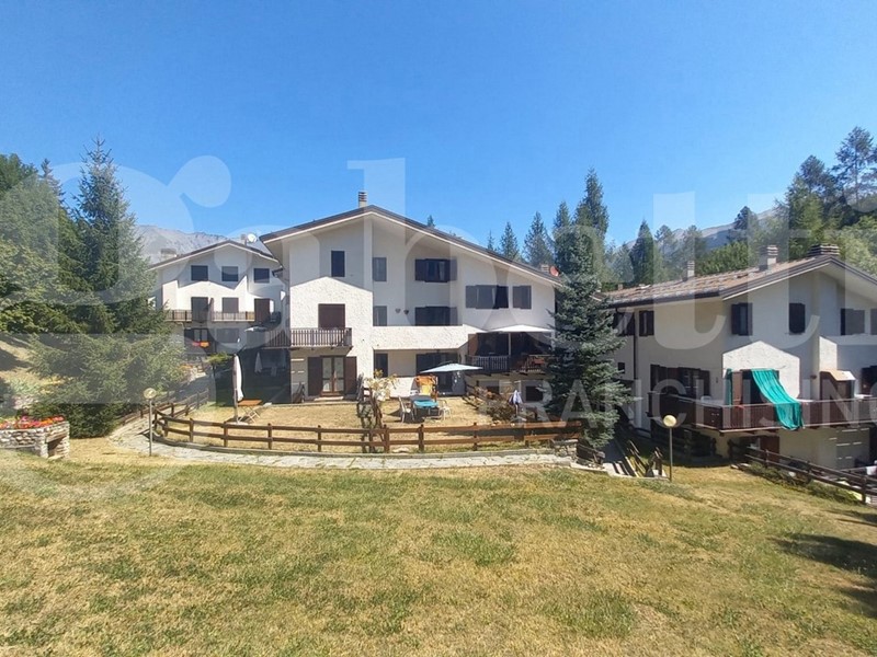Trilocale in Vendita a Bardonecchia, 225'000&euro;, 90 m², arredato, con Box