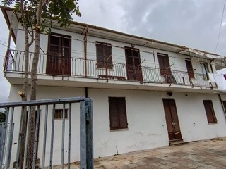 Appartamento in Vendita a Massa, zona Ricortola, 269'000&euro;, 290 m²