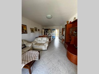 Appartamento in Vendita a Massa, 300'000&euro;, 113 m², arredato
