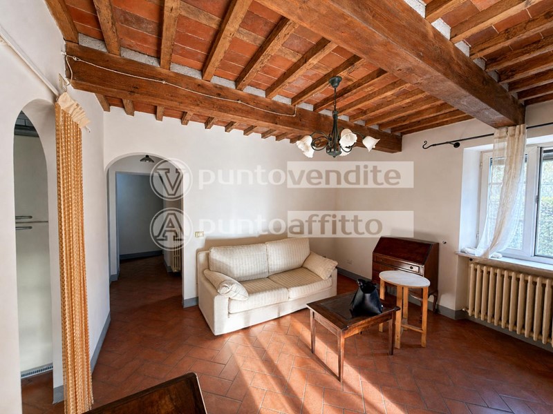 Quadrilocale in Affitto a Lucca, 1'000&euro;, 100 m², arredato