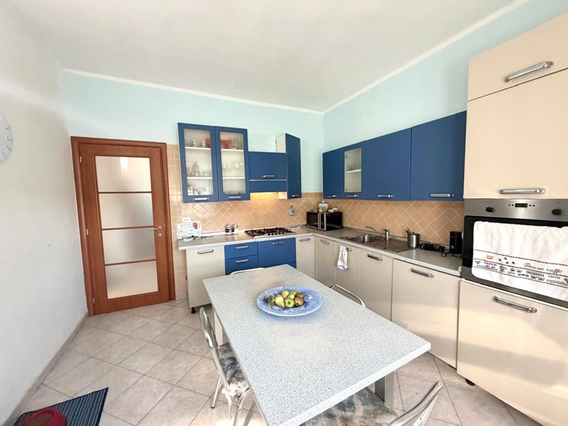 Trilocale in Vendita a Alessandria, 75'000&euro;, 77 m²