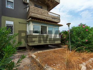 Appartamento in Vendita a Catania, 75'000&euro;, 97 m²