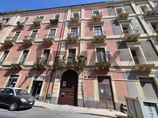 Quadrilocale in Vendita a Catania, 258'000&euro;, 140 m²
